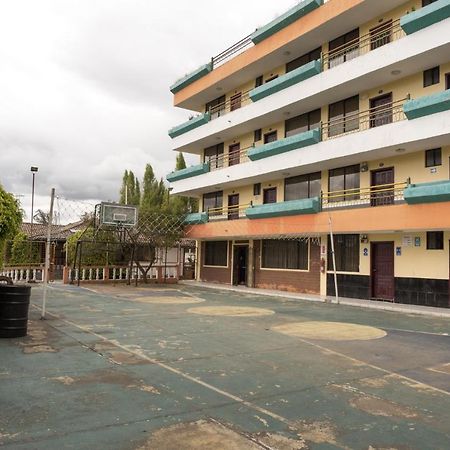 Hotel International Prestige Ambato Esterno foto
