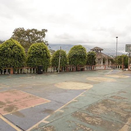 Hotel International Prestige Ambato Esterno foto