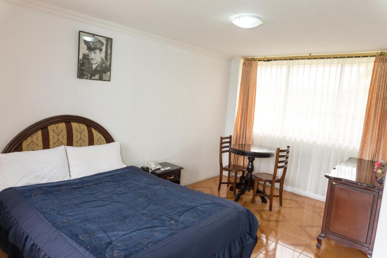 Hotel International Prestige Ambato Esterno foto